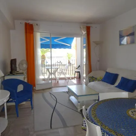 Apartman 1er Etage Avec Parking, Proche Et Commerces, - Fr-1-335-165 Hyères
